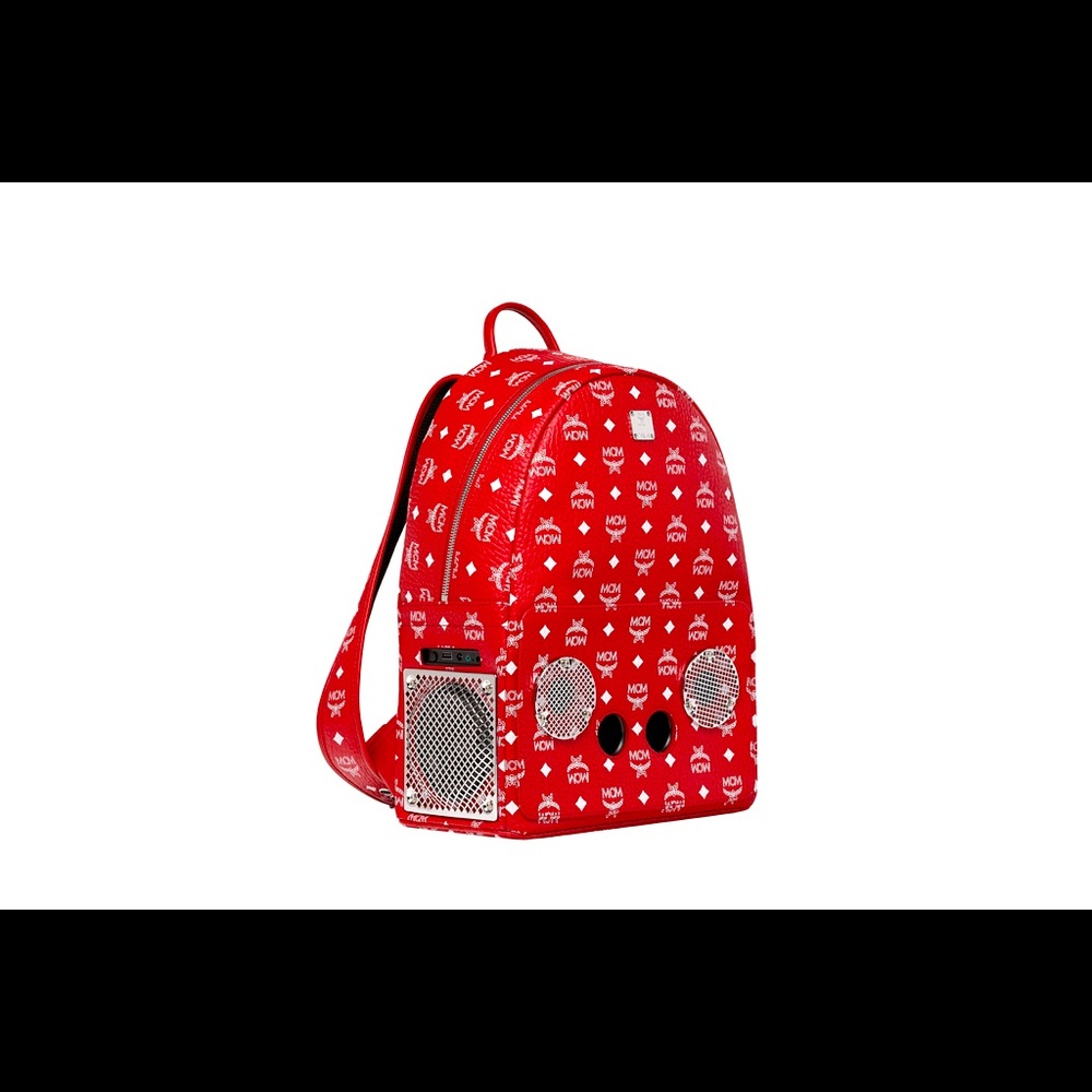 Mcm backpack wizpak for sale cost 1700 selling for 1200
